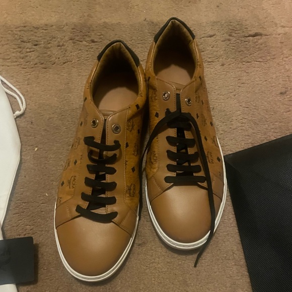 Mcm shoes ion really wear so ion need em - Picture 2 of 7
